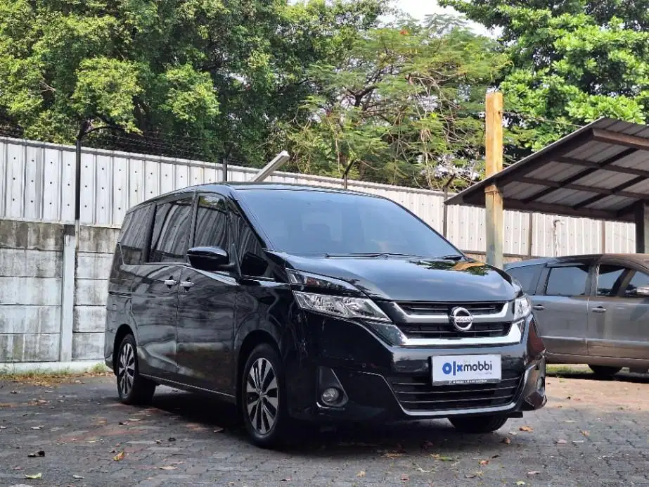 KM LOW PAJAK HIDUP NISSAN SERENA 2.0 X BENSIN-AT
