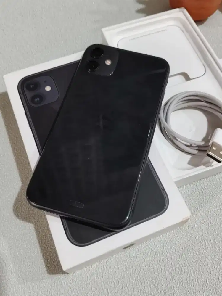 Satset Ajaa...Iphone 11 - 64GB ex.iBox Black