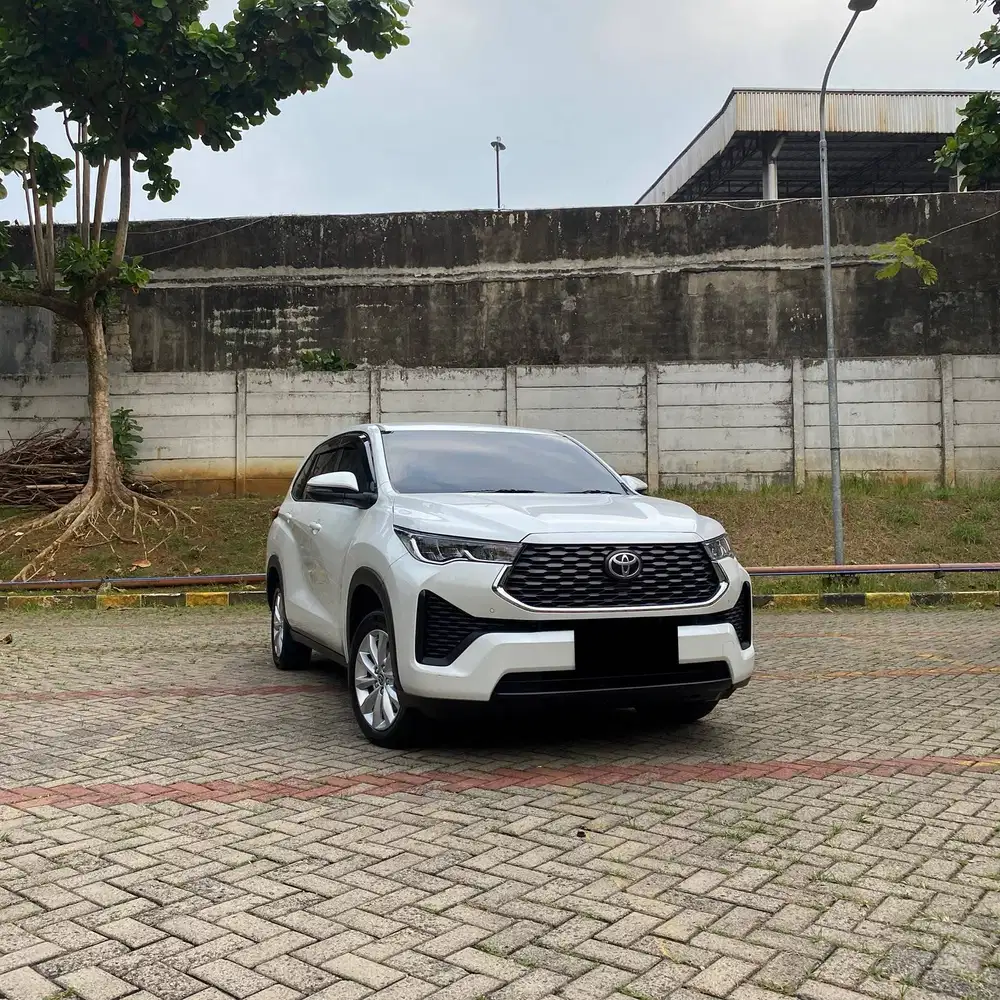 2025 Toyota Innova Zenix V 2.0 Bensin AT
