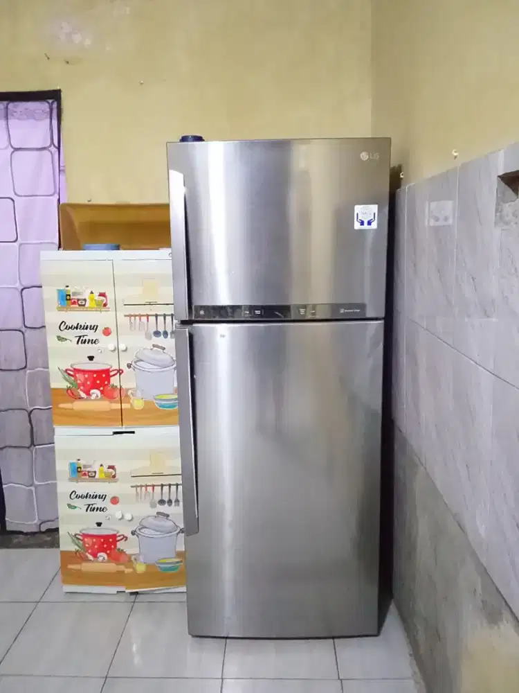 Kulkas LG inverter