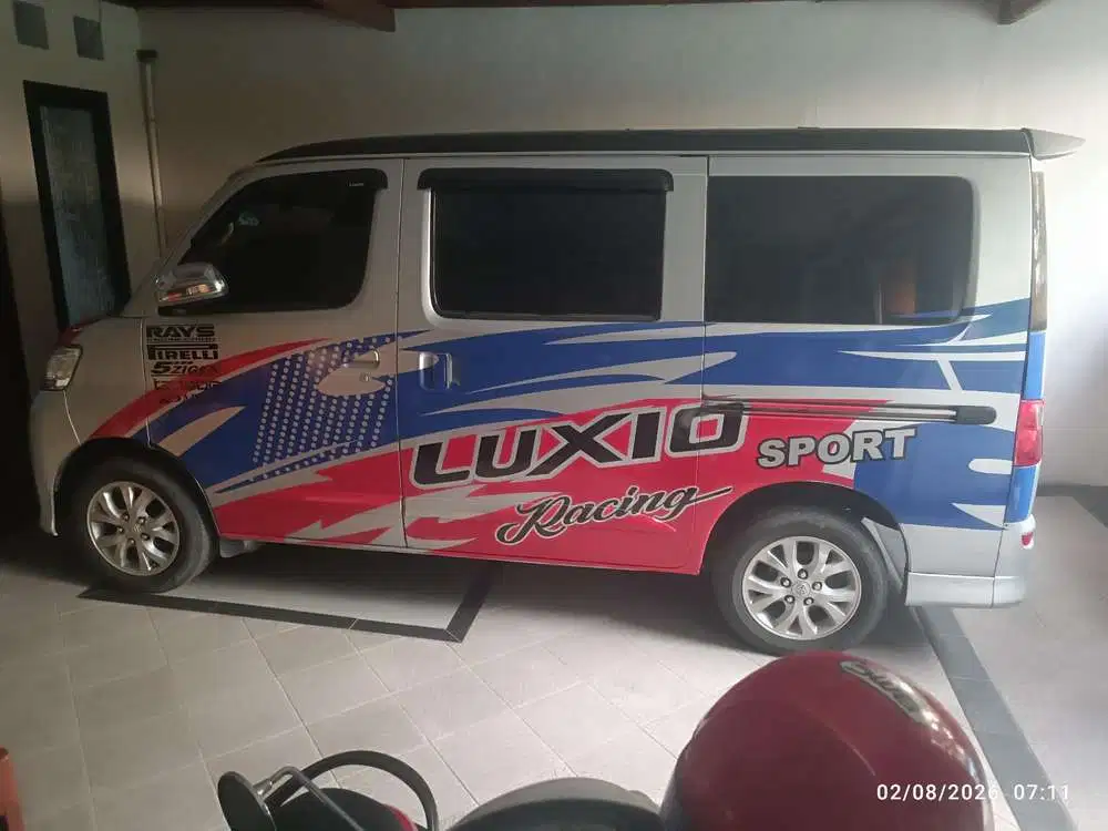 Daihatsu Luxio 2010 Bensin