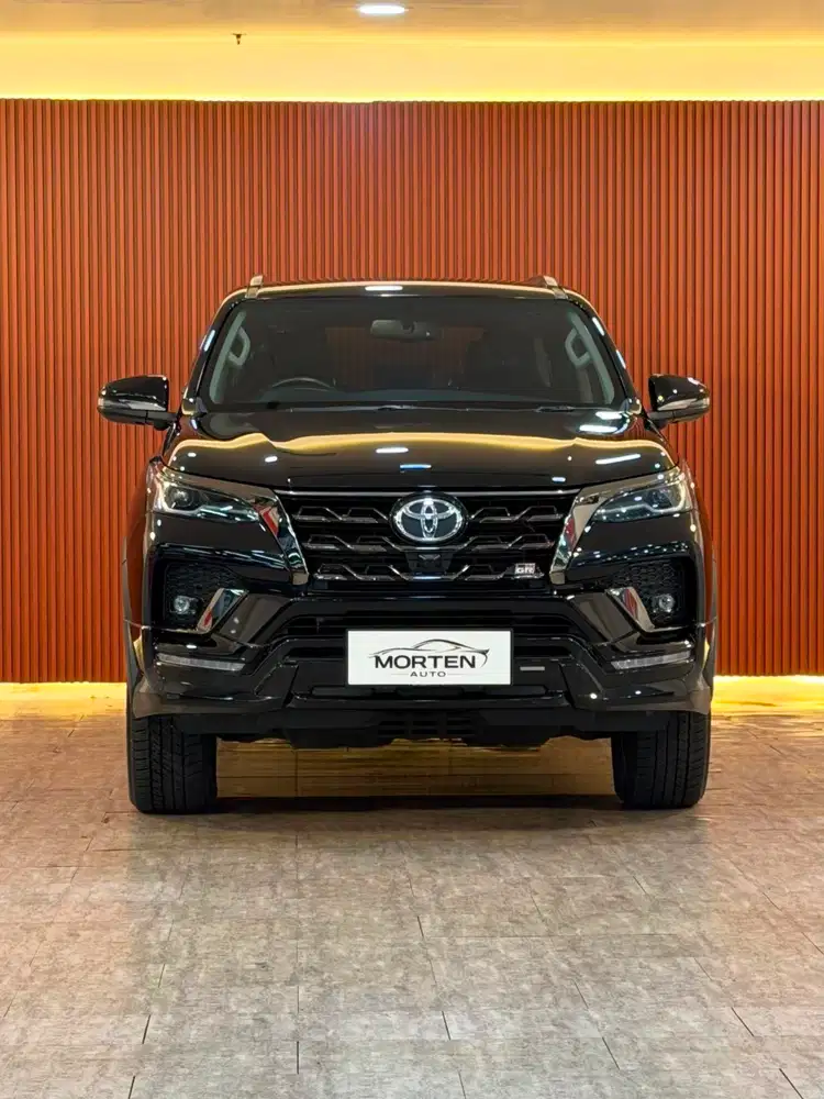 (KM 14rb) Toyota Fortuner GR 2.8 at 2022