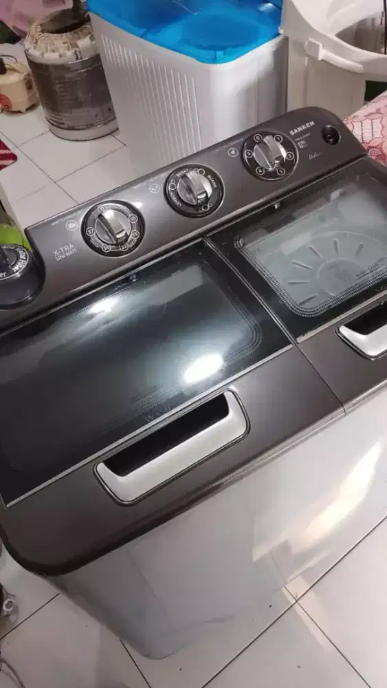 Mesin cuci merk sanken uk 11 kg