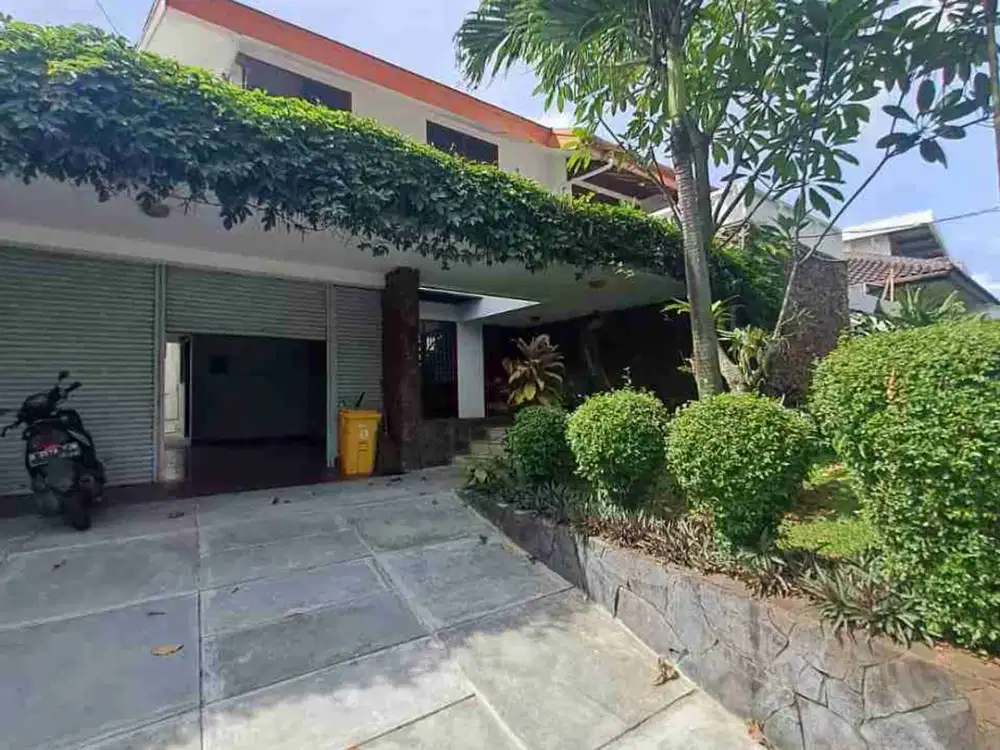 Dekat Jis, Disewakan Rumah Siap Huni di Pondok Indah Jakarta Selatan