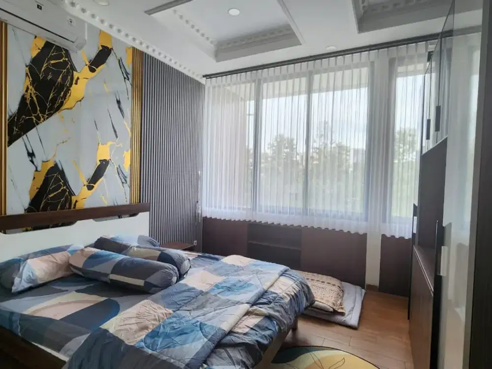 Rumah dengan Pool Hadap Timur SHM Lebar 12 - Cluster Eldora Suvarna Sutera