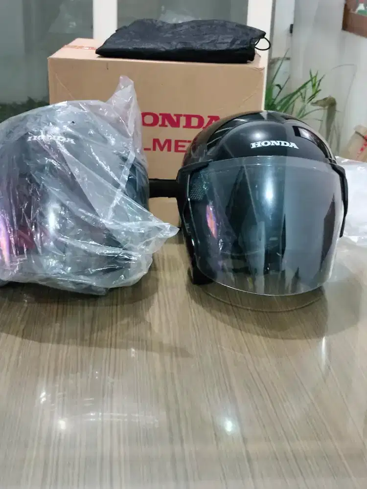 Helm Honda fullface  warna hitam