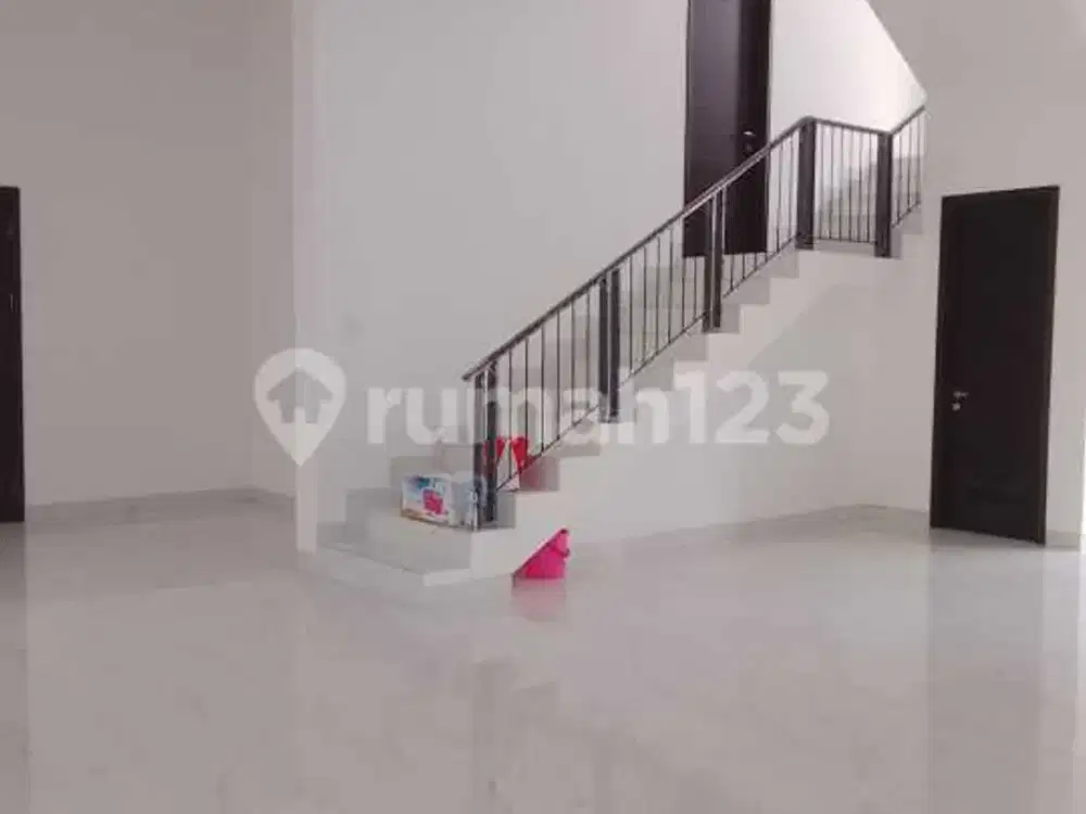 Disewakan Rumah Permata Hijau Pik2 Millenial Uk 12X20 Unfurnish Ready