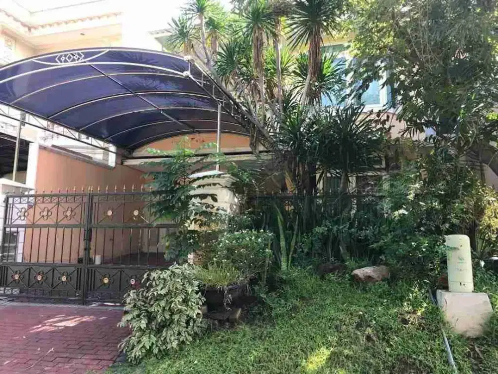 Dijual Rumah Graha Family Bangunan Siap Huni Harga Hitung Tanah