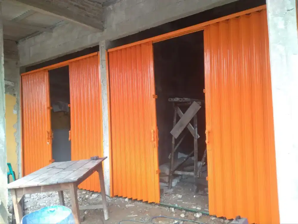 Rolling door folding gate baru