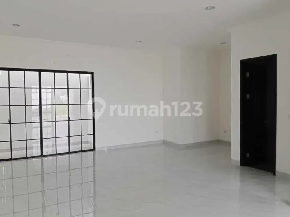 Disewakan Rumah Bukit Nirmala Pik2 8X15 Unfurnish Ready