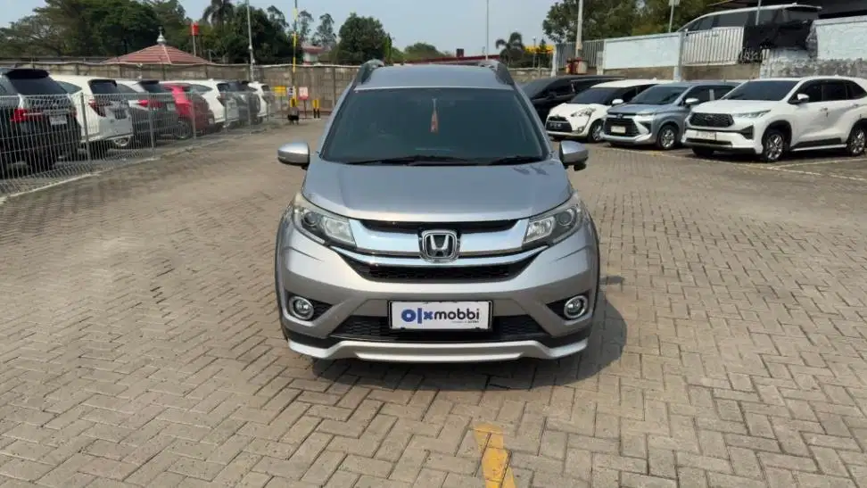 LOW DP Honda BR-V 1.5 Prestige Bensin-AT 2017 SZA