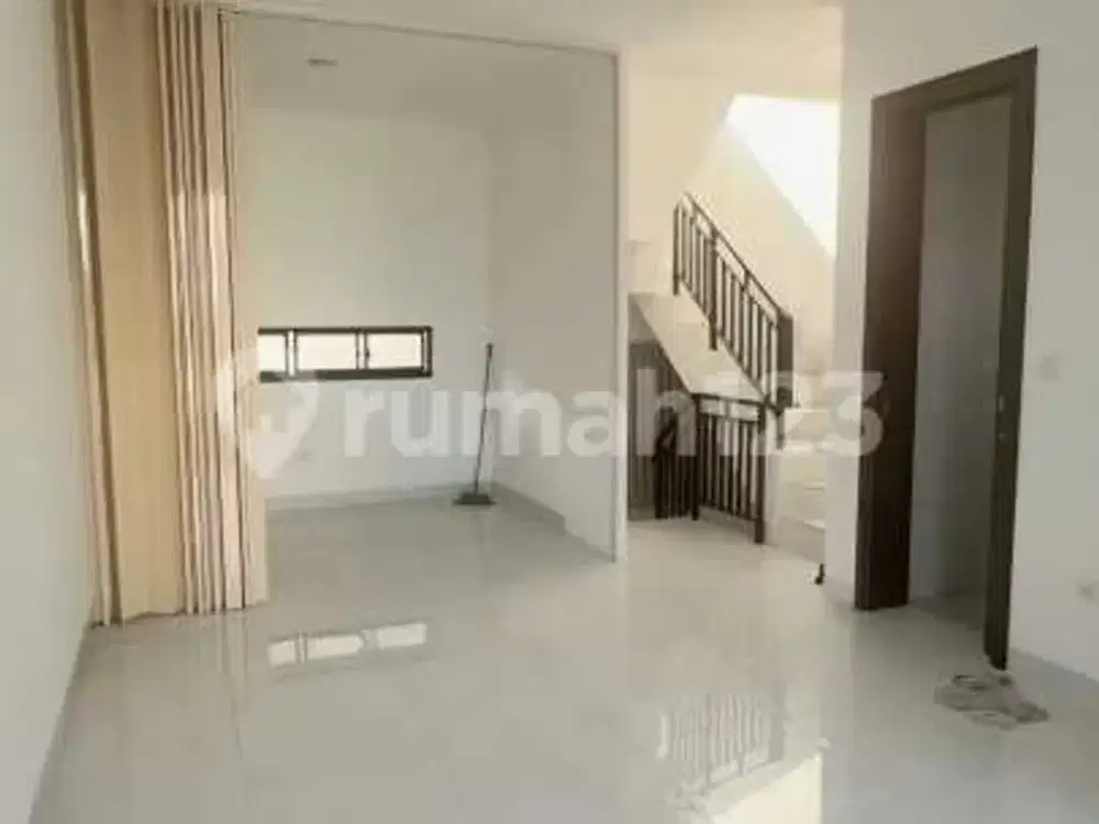 Disewakan Rumah Golf Island Pik Harmony Uk 5X15 Semi Furnish Ready