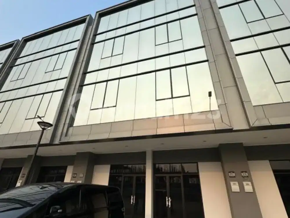 Ruko 2 Muka Hadap Jalan Raya Dan Pejalan Kaki Batavia Pik