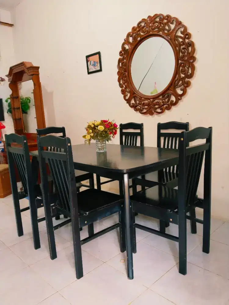 MEJA MAKAN 6 KURSI. MEWAH KOKOH