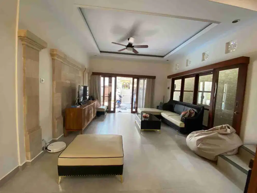 Villa Modern 2 Lantai di Pengiyasan Sanur Bali