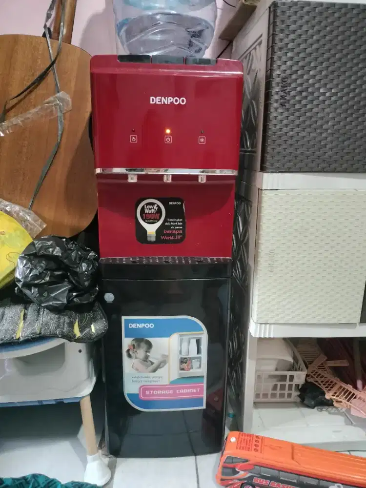 Dispenser Galon Atas Denpoo Red