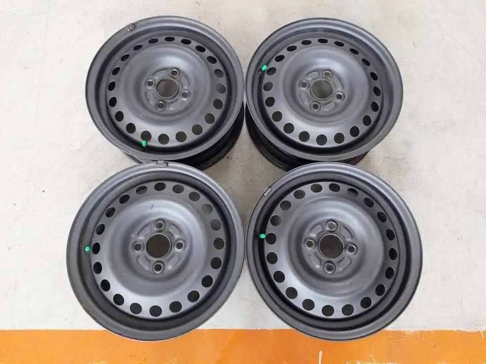 Velg Ban Mobil R14 4 Baut (Kaleng)