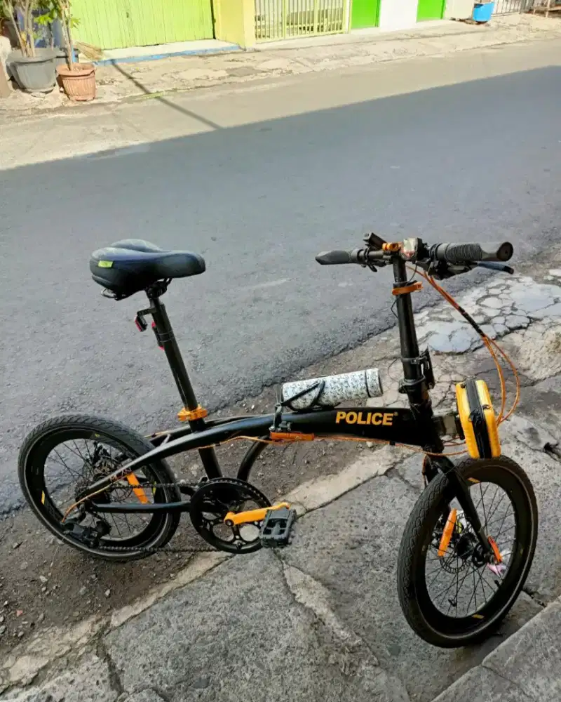 Dijual sepeda lipat element police milan
