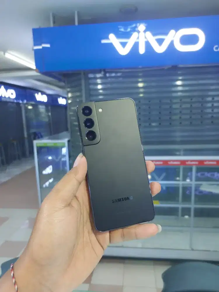 Samsung s22 8/128 gb layar garis