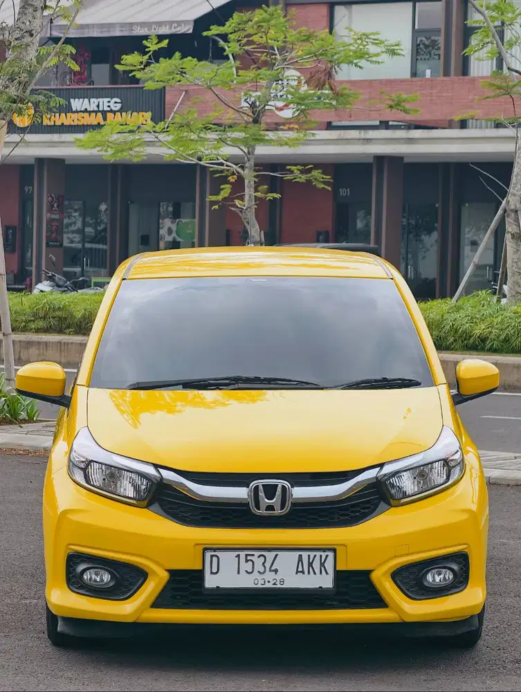 Honda Brio e matic 2023 yellow