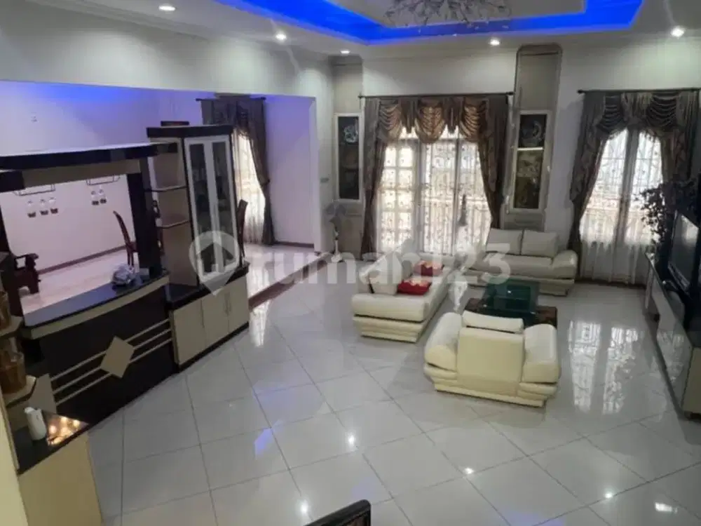 Disewa Rumah Classic Damar Golf Pik Uk 10X23 Furnish Ready