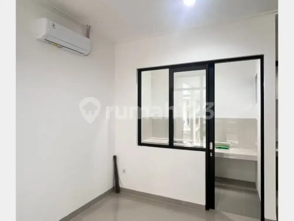 Disewa Rumah Pik 2 Uk 4,5X10 3 Lantai Ada 3 AC dan Gordyn 3Kt