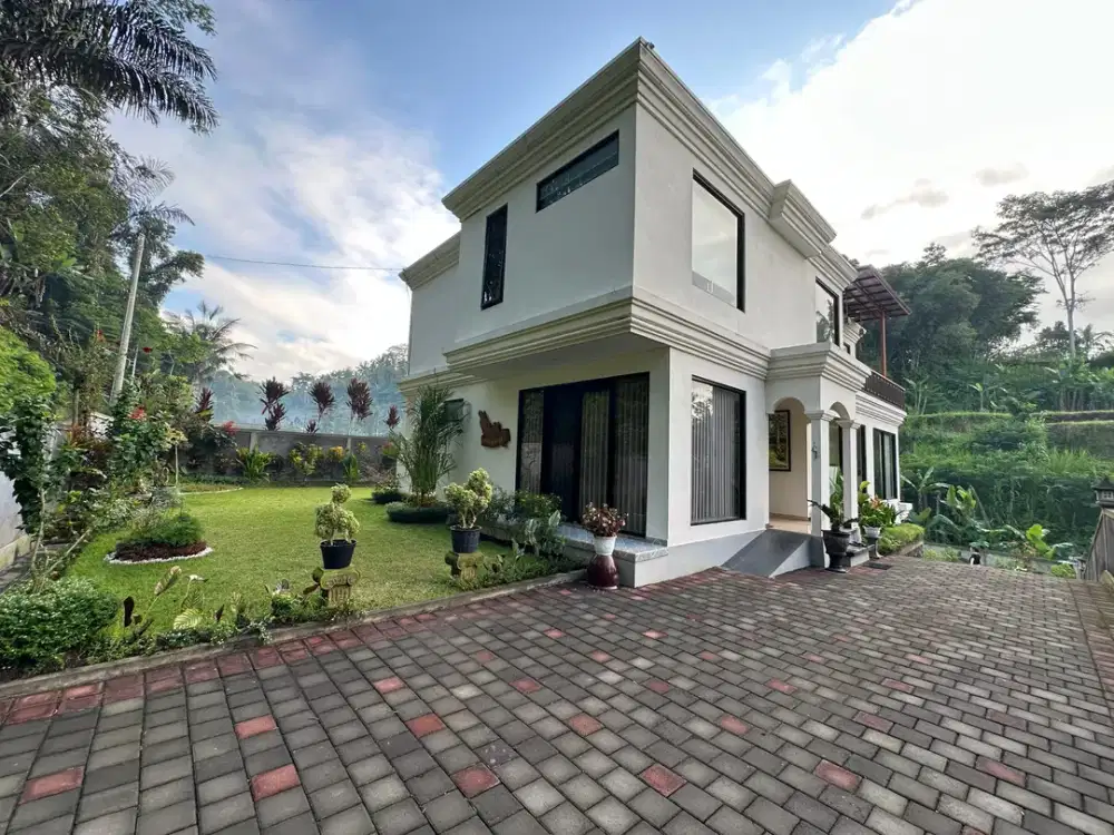 Di jual Cepat Villa di Gianyar Bali Pemandangan Sawah