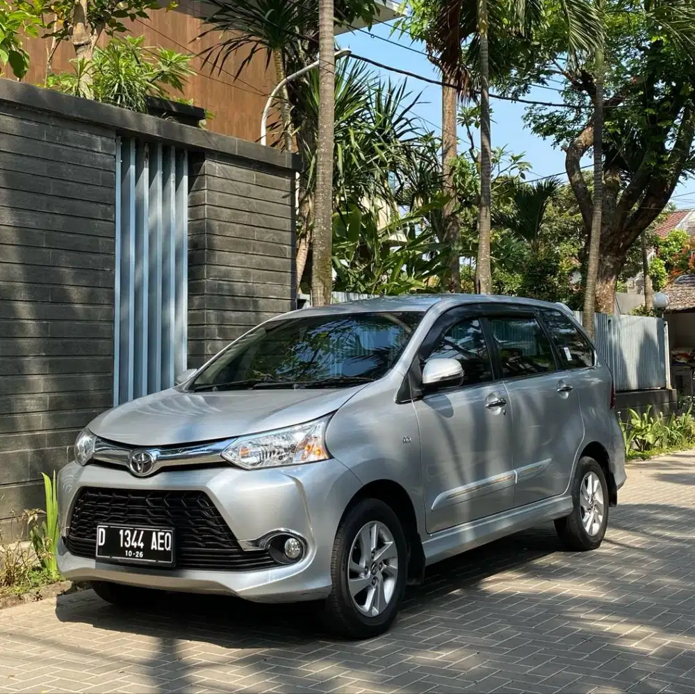 AVANZA VELOZ ISTIMEWA LOW KM