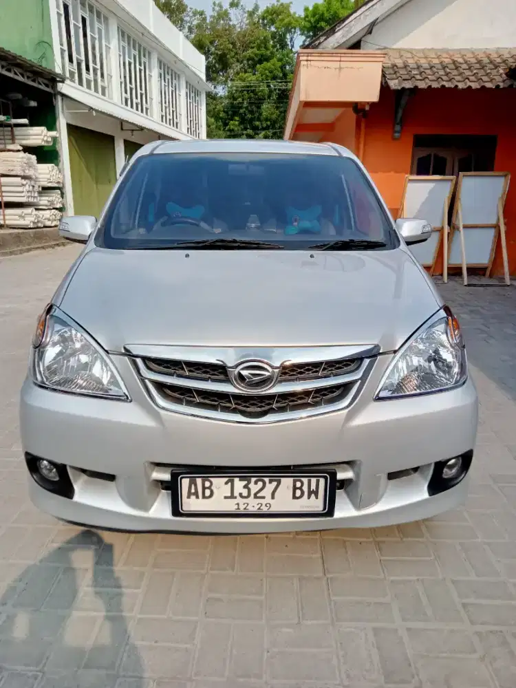 Daihatsu Xenia XI VVT-i 2011