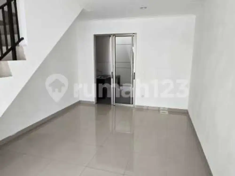 Disewakan Rumah Pik2 2Lt Cluster Miami Uk 4X15 Semi Furnish Ready