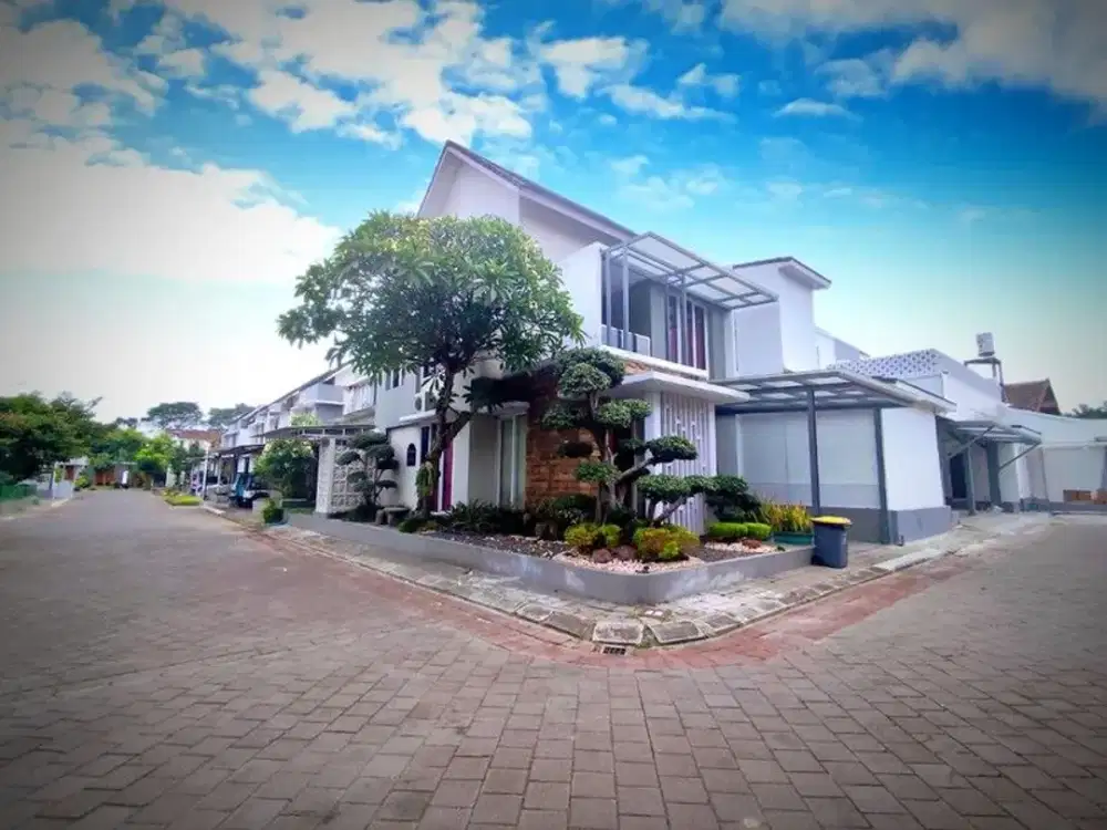 Rumah Mewah 2 Lantai Dekat Ring Road Barat Gamping