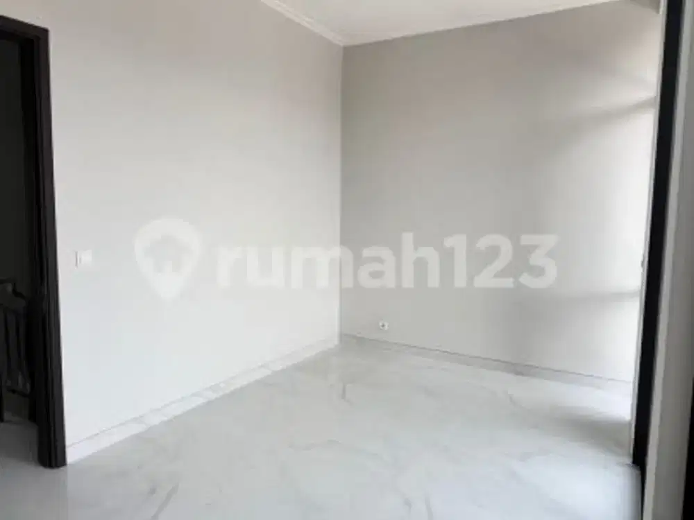 Disewakan Rumah 2Lt Pik2 Kuningan Village Uk 6X15 Semi Furnish