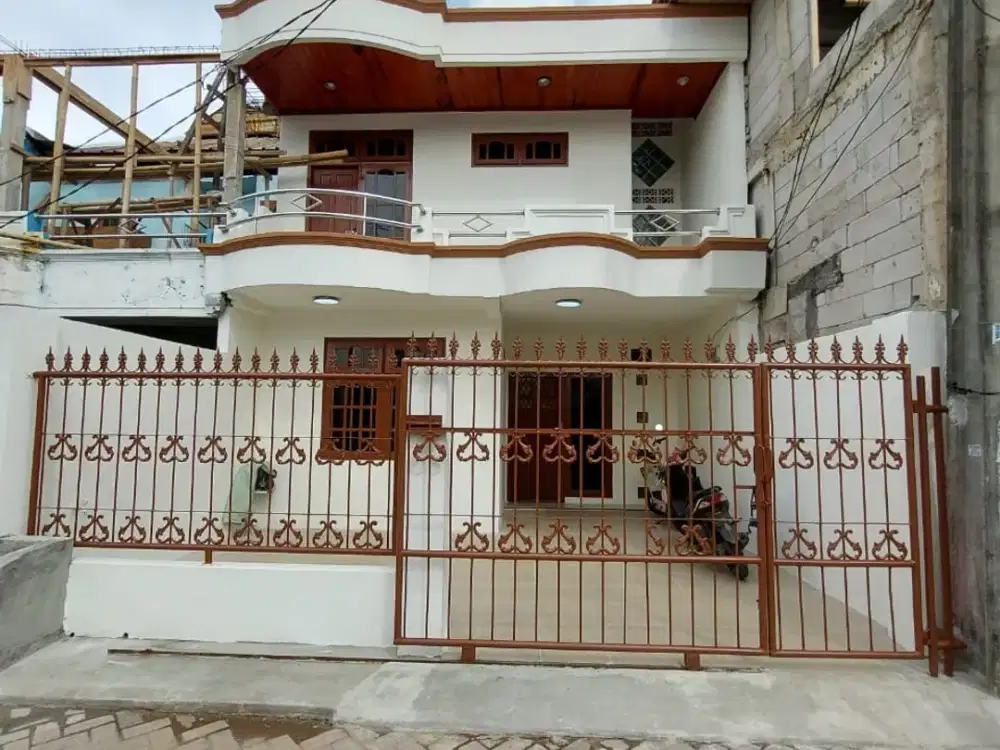 Rumah 2 Lantai Harapan Indah THB | 3 Kamar Tidur | Siap Huni | SHM