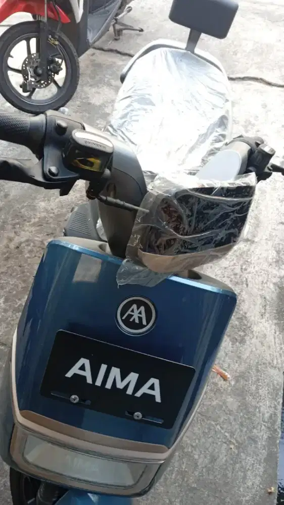 Motor listrik aima