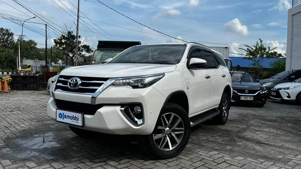 KM Rendah - Toyota Fortuner 2.7 SRZ Bensin - AT 2020 - FJH