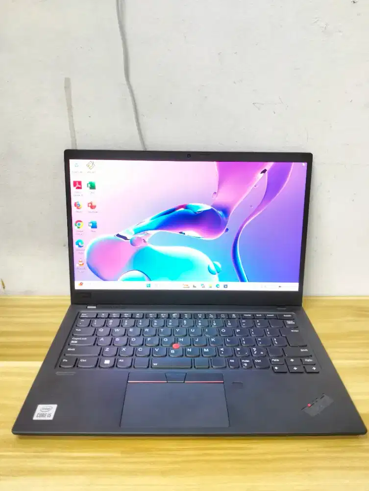 Lenovo Thinkpad X1 Carbon 8th Intel Core i5-10210U Ram 16GB SSD 256GB