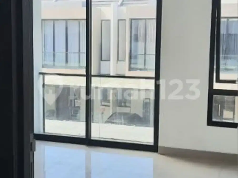 Disewakan Rumah Pik2