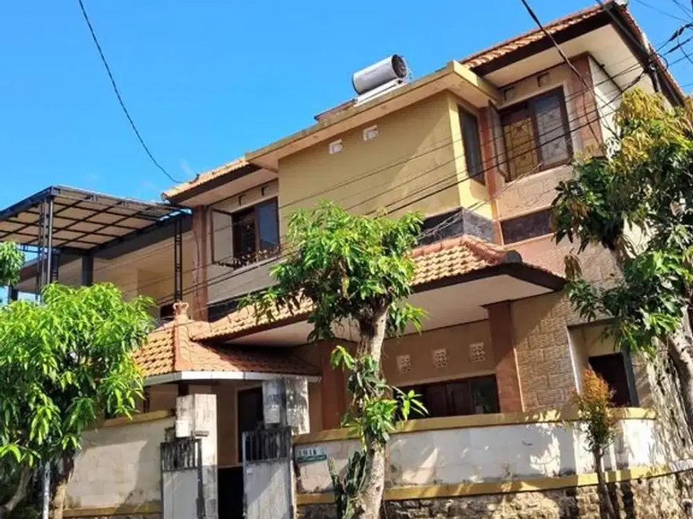 Rumah Luas 2 Lantai Dijual di Puri Gading Jimbaran, Badung