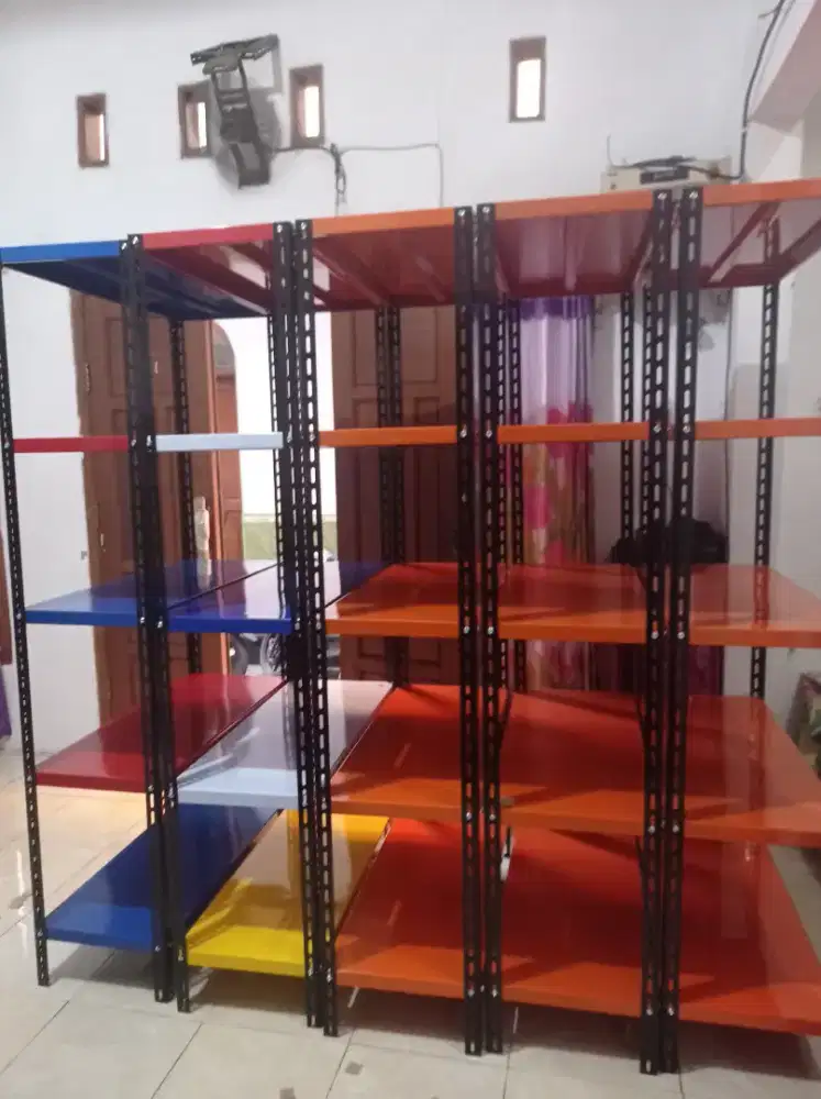 RAK BESI PERLENGKAPAN RUMAH