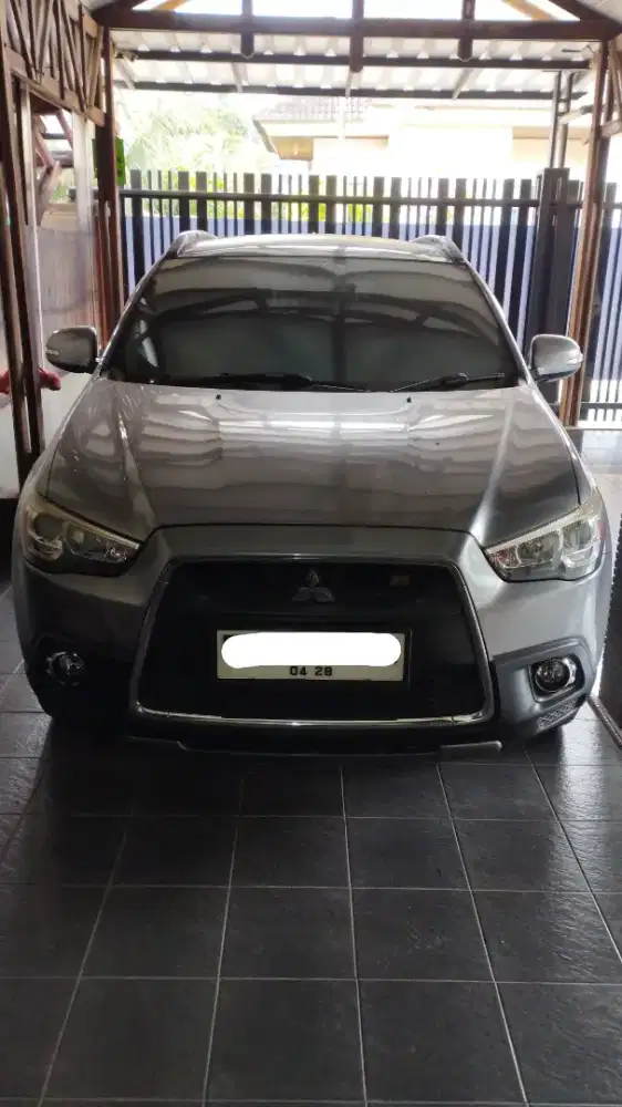 Di jual mobil Mitsubishi Outlander sport