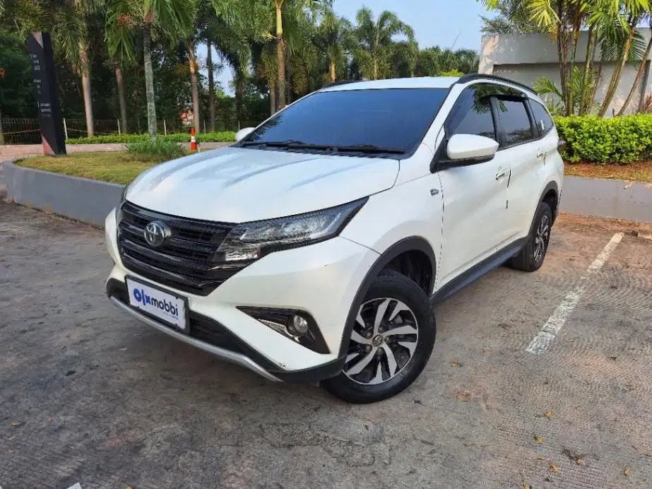 LOW DP Toyota Rush 1.5 G Bensin-AT 2019 4BJ