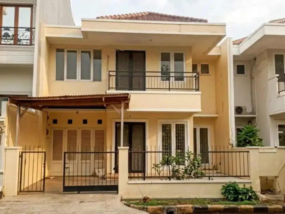 Jual Rumah SHM 2 Lantai Luas Bangunan 300m² Kelapa Gading – Listrik 4400W