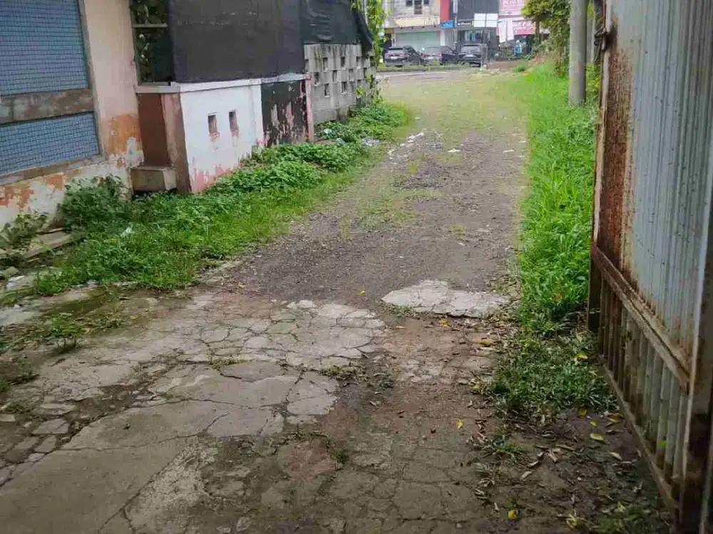Dijual Tanah Luas Strategis di Jln Dr semeru