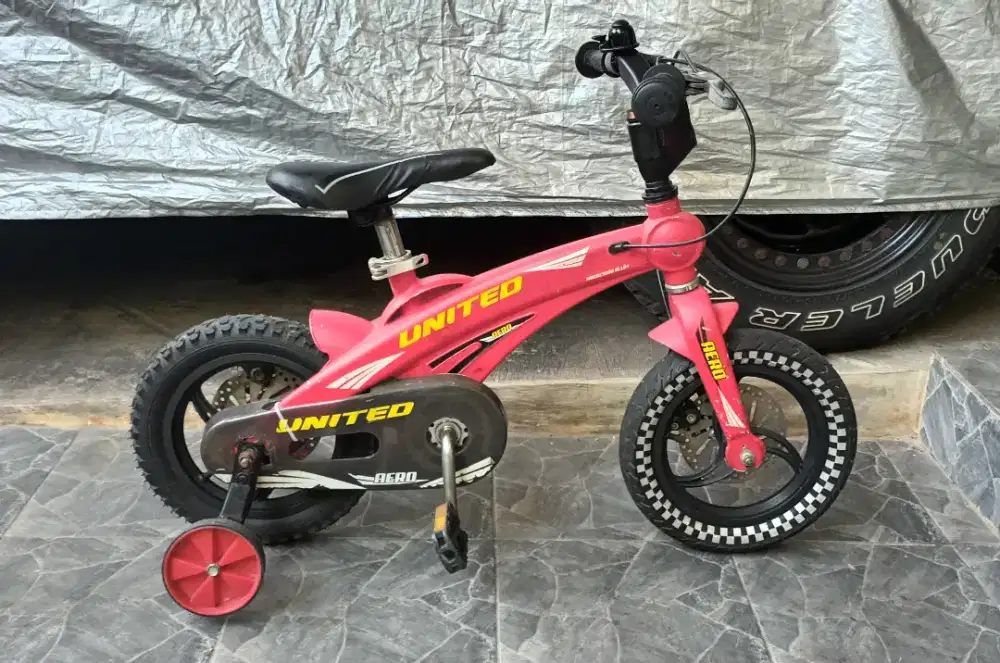 Sepeda anak BMX united aero 12 inch