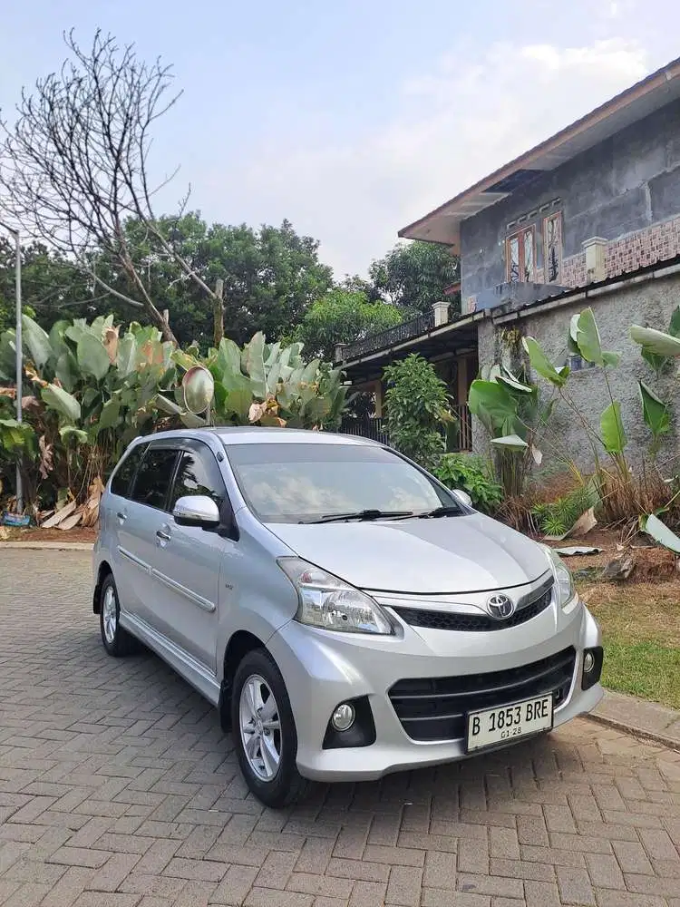 Km 90rb, Toyota Avanza Veloz 1.5 AT 2013, Antik, Service Record