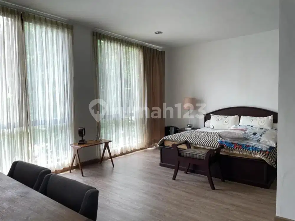 Dijual Rumah Classic Pik1 Belakang Pasar Pik Uk 8X18 2,5Lt Furnish