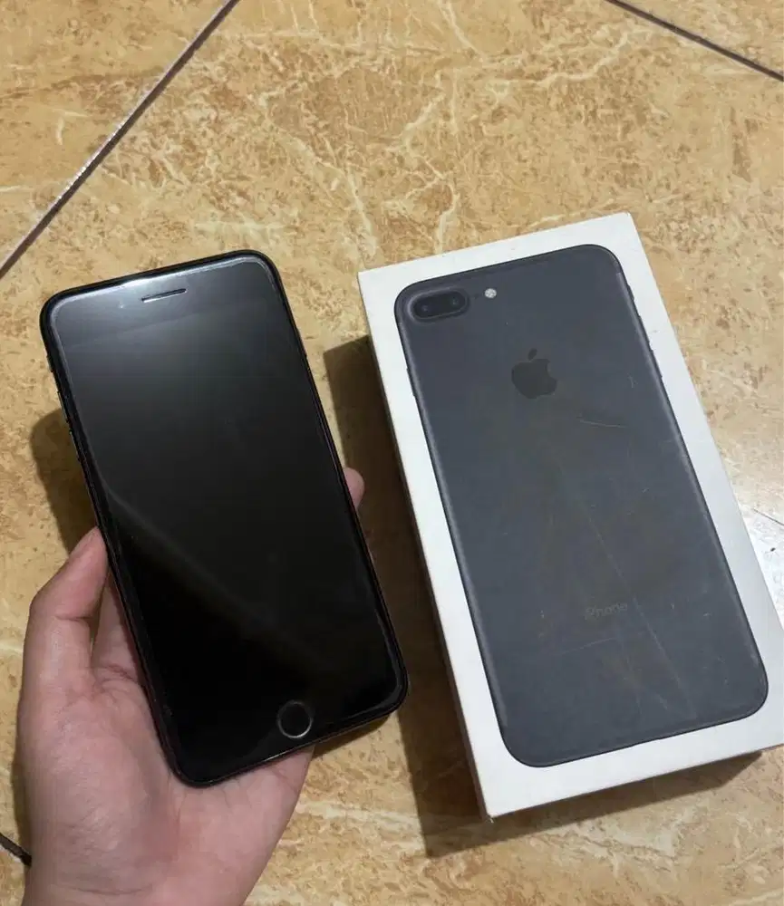 IPHONE 7+ 128gb Ibox