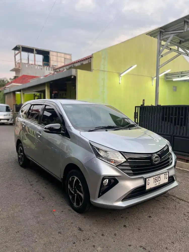 Daihatsu Sigra R  2022 Manual