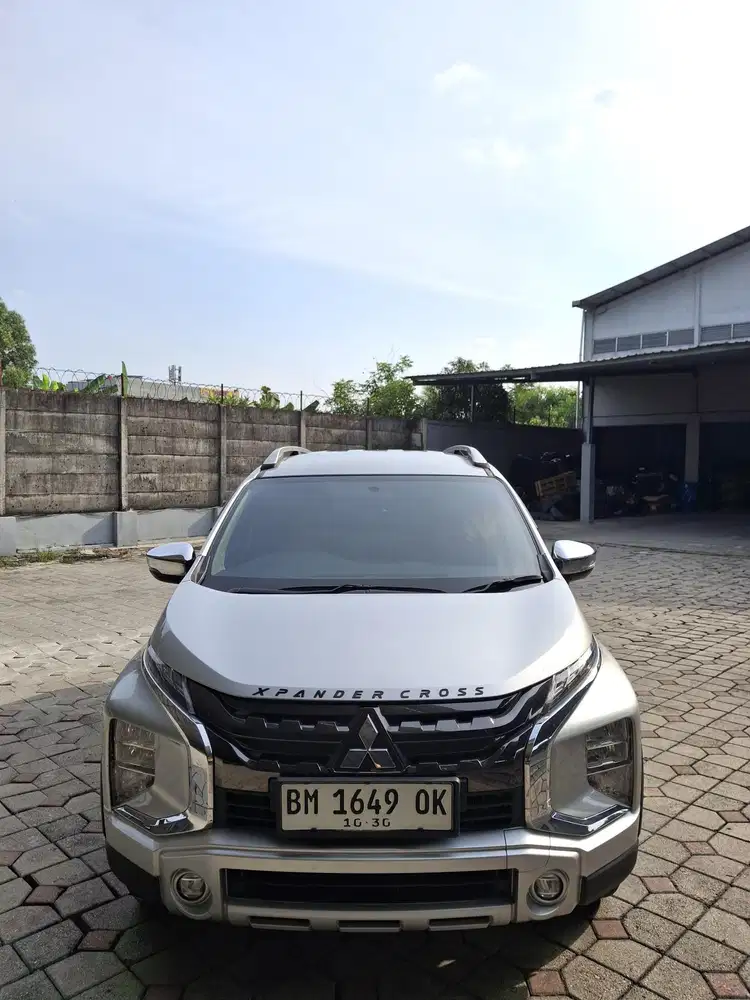 Xpander cross plus 2020 matic. Km 110rb antik
