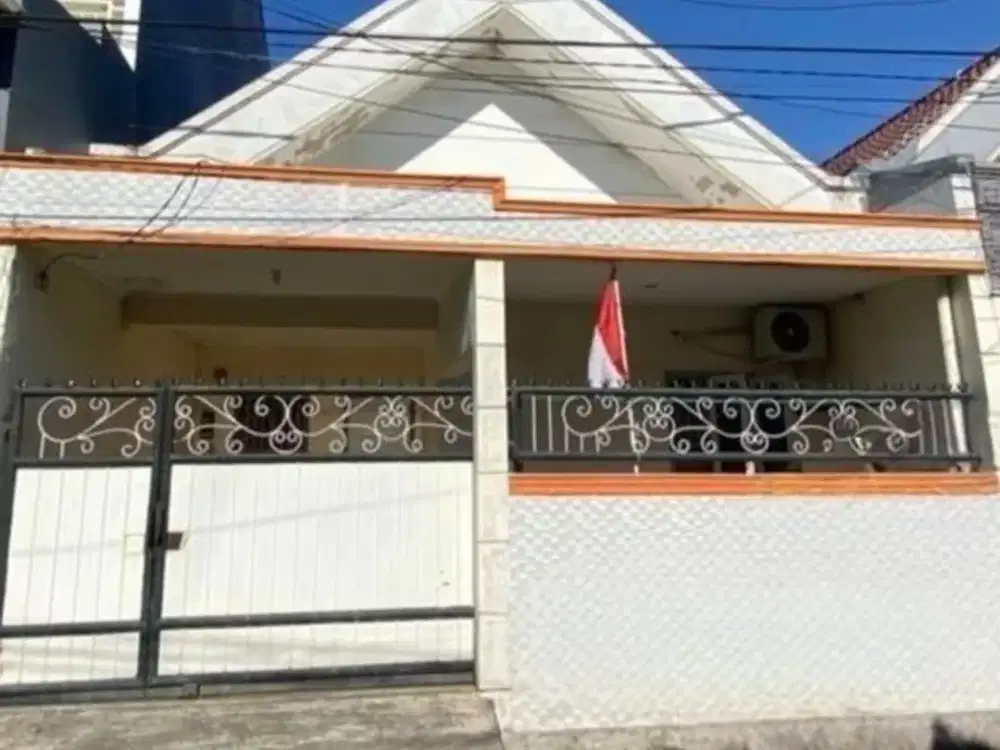 RUMAH  PLOSO Hadap: Barat Row jalan 2 Mobil